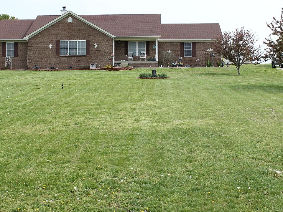 1st image of 155 Stephanie Ave