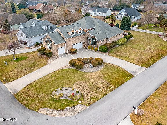 2nd image of 100 Lookout Ridge