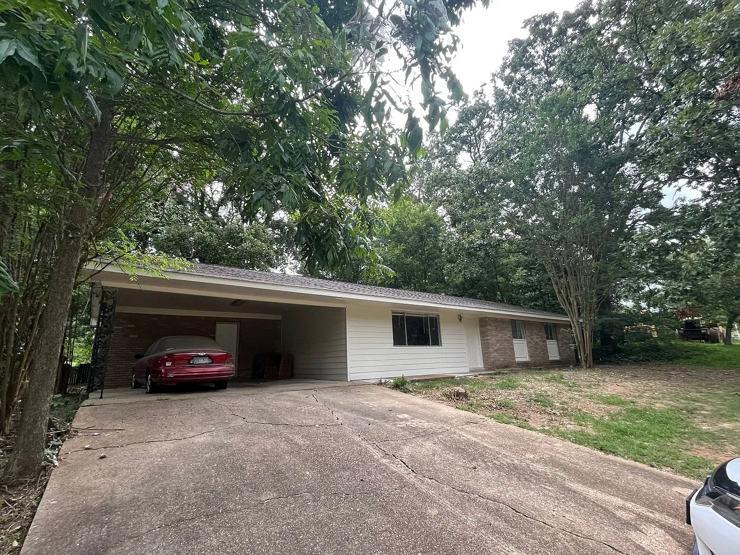 2602 Maple Dr — Photo 1