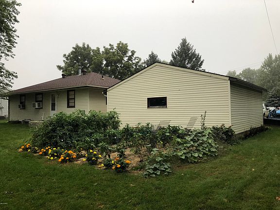 2nd image of 610 7th St W