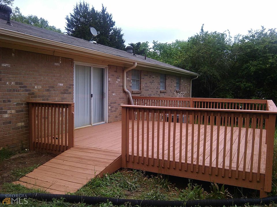2nd image of 931 Kingston Rd NW