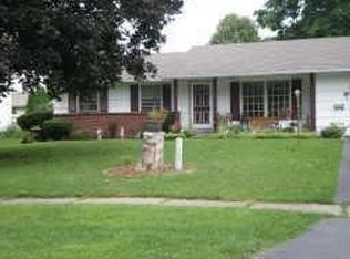 126 Shale Dr, Rochester, NY 14615