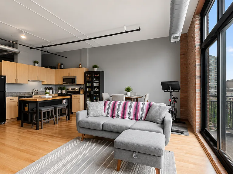 2024 S Wabash Ave #705 — Photo 4