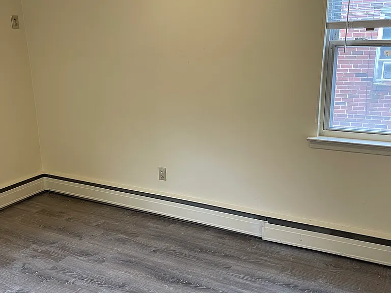 215 Elbridge St — Photo 13
