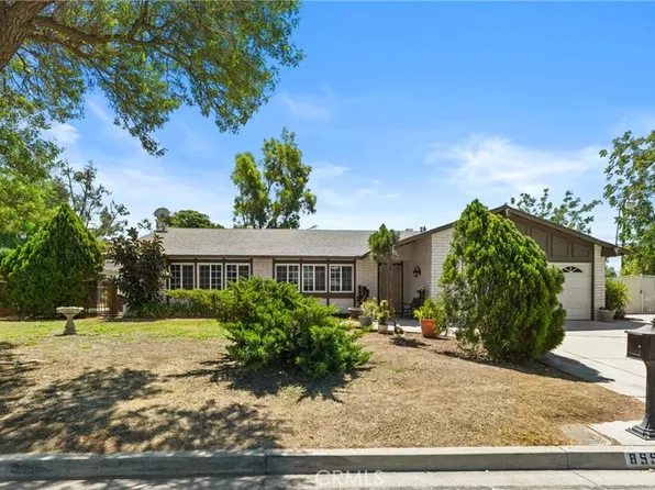 8557 Saddle Creek Dr, Riverside, CA 92509