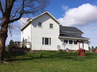 7393 Twin Lakes Rd, Cheboygan, MI 49721