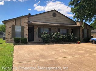 3617 Elliott Dr, Bryan, TX 77802