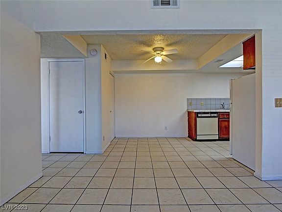 4th image of 1701 E Katie Ave APT 42