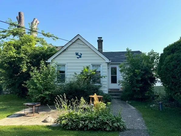 26624 W Ingleside Shore Rd, Ingleside, IL 60041