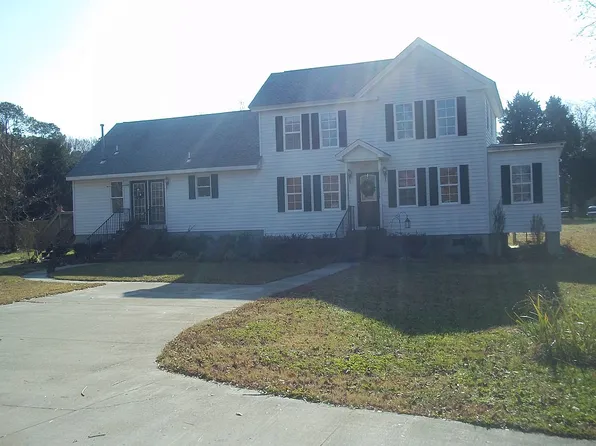 12 Holston Ln, Hampton, VA 23664