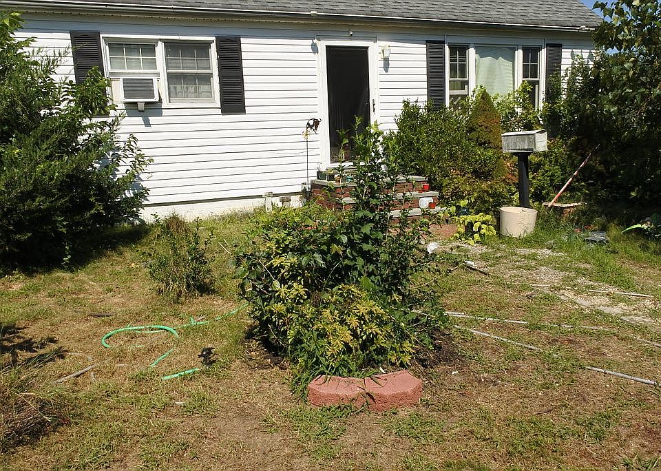 2nd image of 364 42nd St