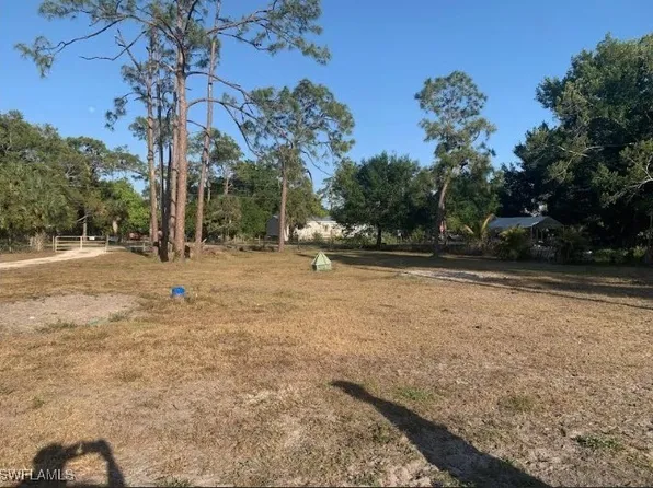 7978 Ebson Dr, North Fort Myers, FL 33917