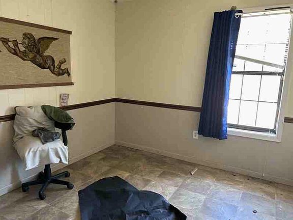 4th image of 4417 Chataignier Rd