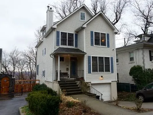 Sold by Trebach Realty | media 21