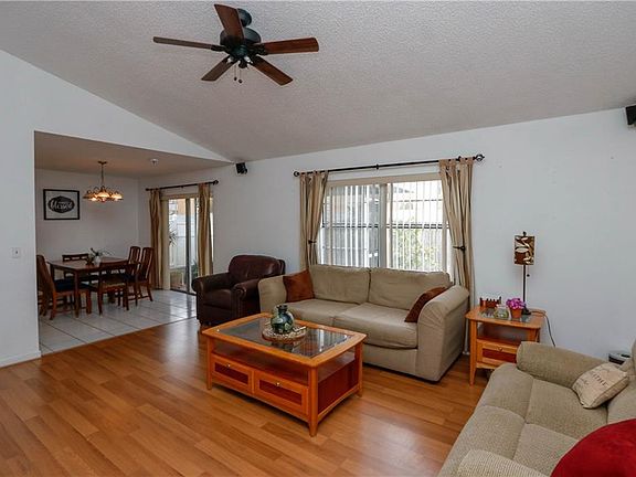 5th image of 4325 Shadberry Dr