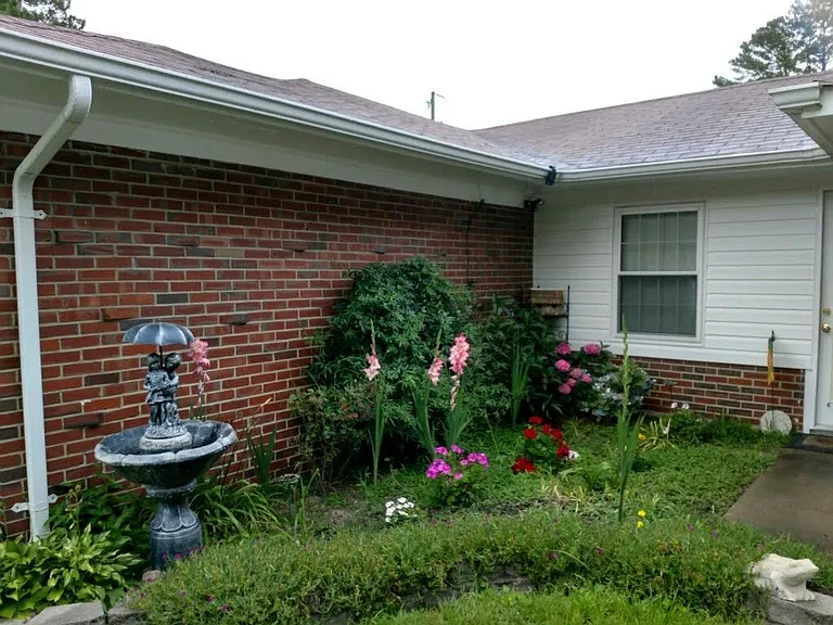 3221 Madden Ter — Photo 3