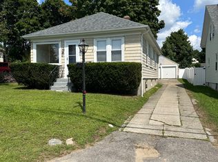 451 Maple Ave, Barrington, RI 02806