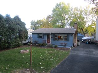 8507 Coral Rd, Wonder Lake, IL 60097