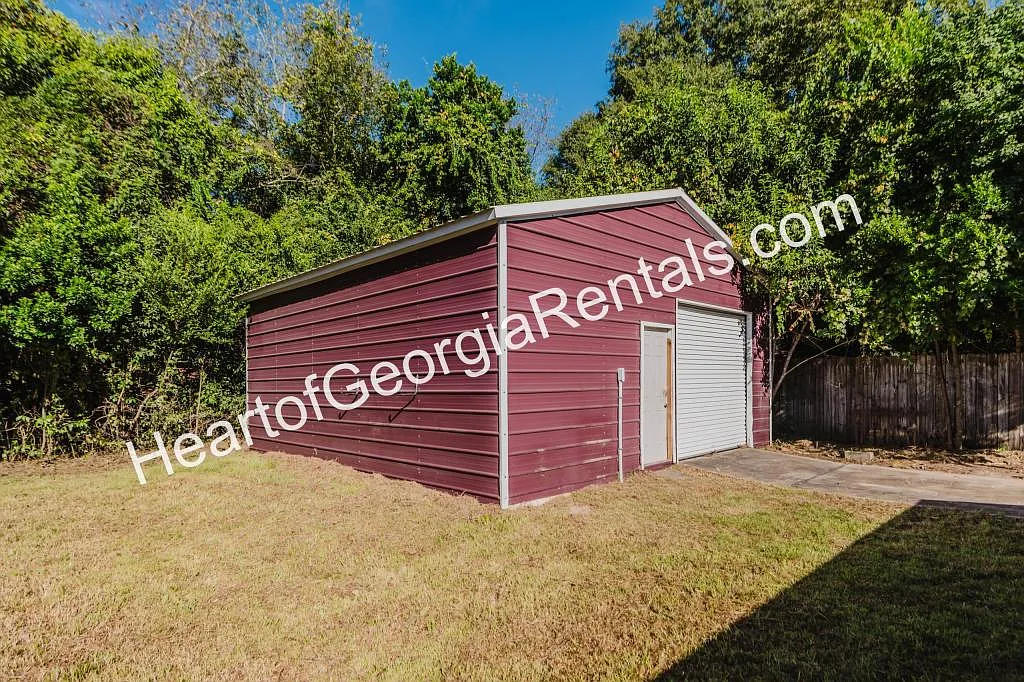 201 Tracy Terrace — Photo 4
