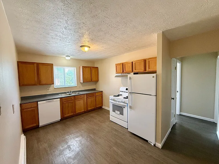 2459 Montana Ave #7 — Photo 3