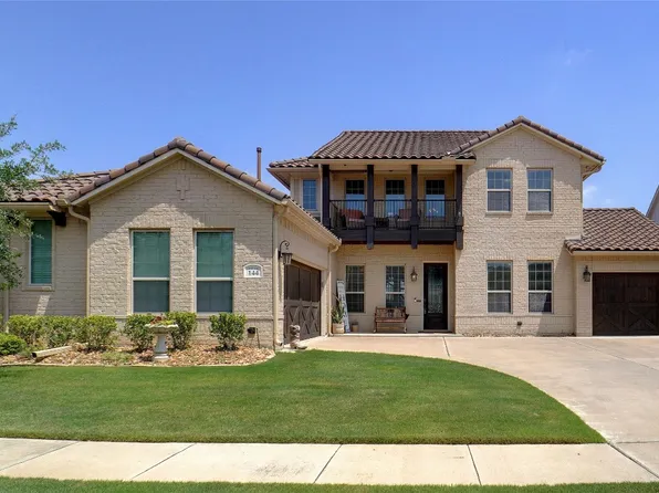 144 McKinley Dr, Burleson, TX 76028