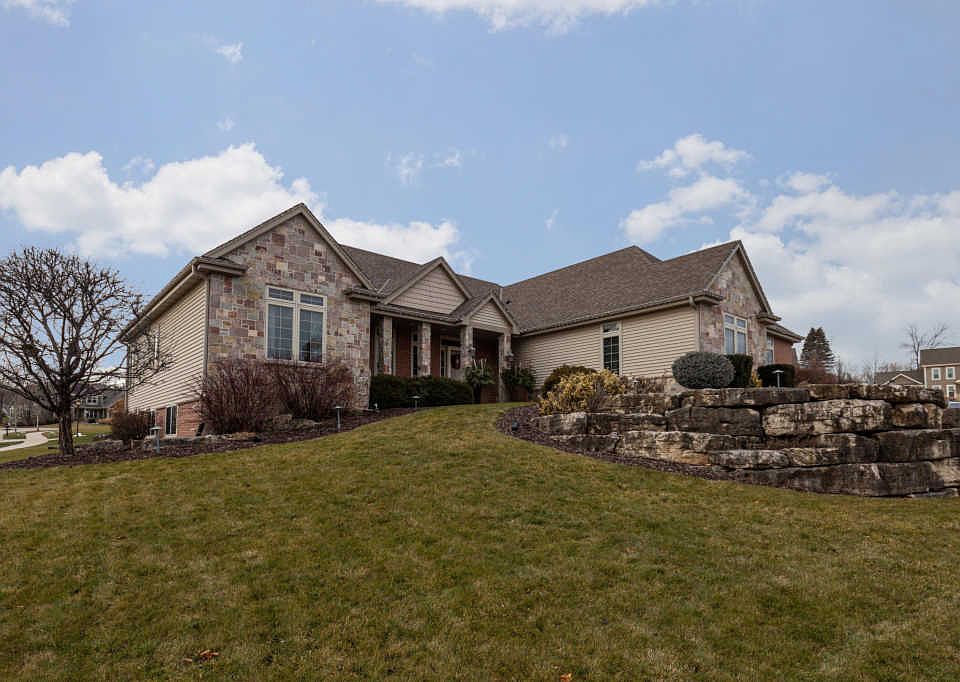 1st image of 2304 Rustic Woods Ct