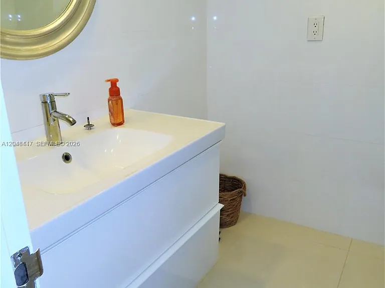 5701 Collins Ave #1703 — Photo 20