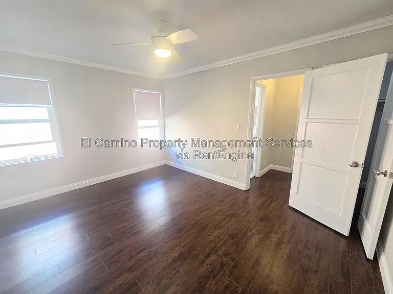 1036 E 2nd St #7 — Photo 10