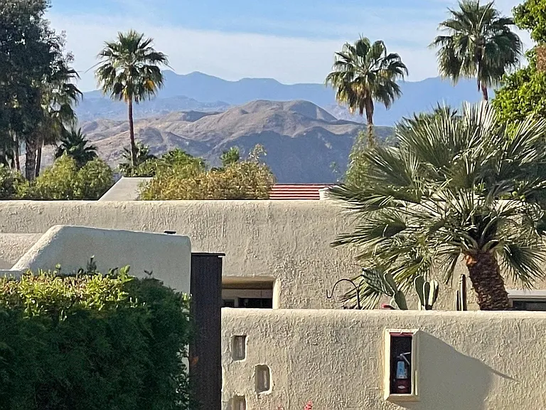 433 N Hermosa Dr — Photo 28