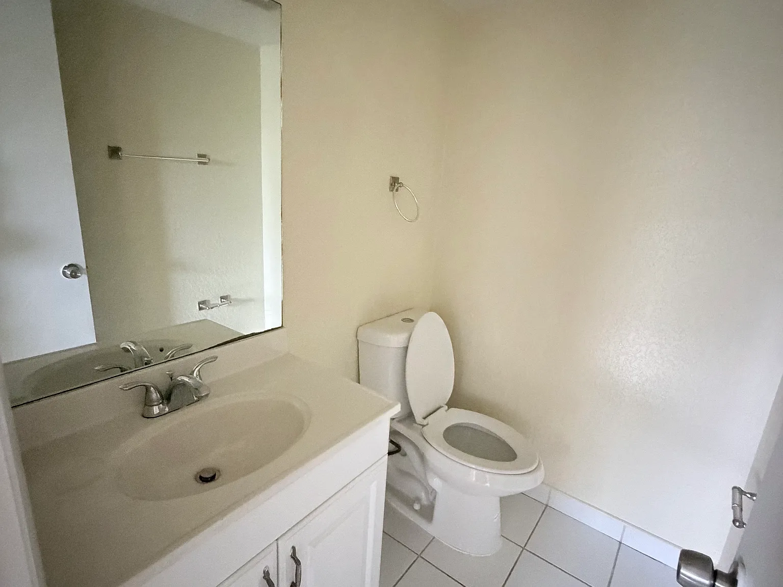 Deerfield Beach Apartments — Photo 4