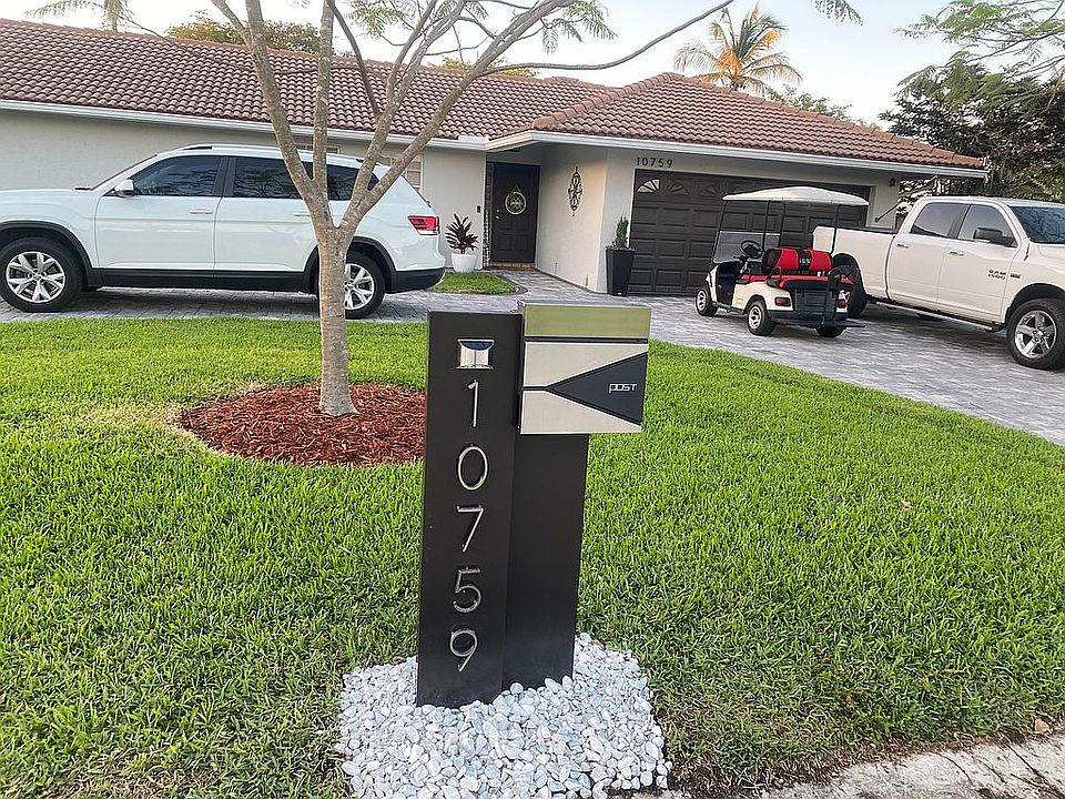 1st image of 10759 NW 21st St