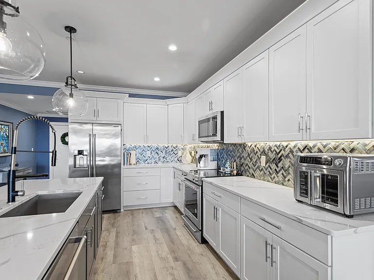 535 Ocean Blvd #403 — Photo 15