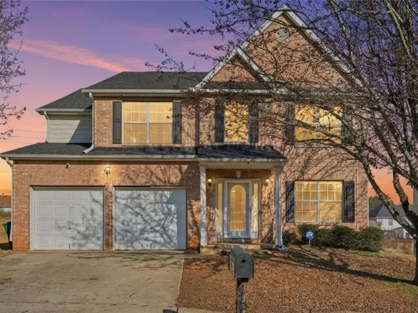 5678 Washakie Point, Ellenwood, GA 30294