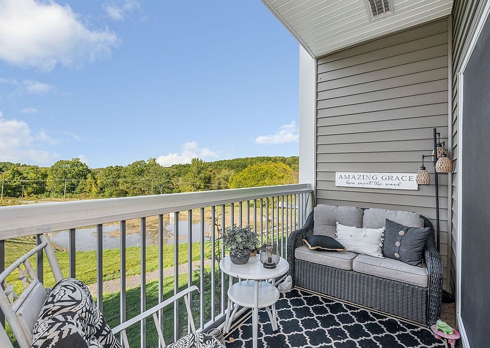 1st image of 3112 Peters Farm Way #112