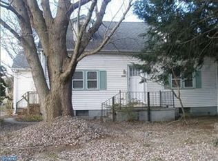 2104 Fostertown Rd, Hainesport, NJ 08036