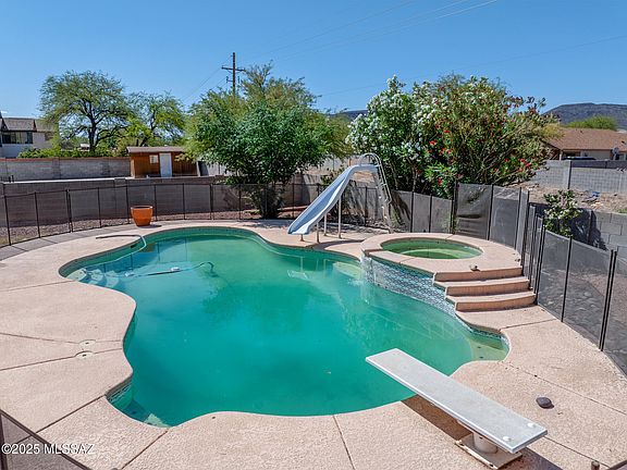 2nd image of 3381 W Calle De La Bajada