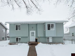 1411 S Valley St, New Ulm, MN 56073