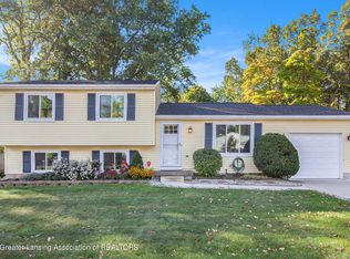 1841 Crest St, Haslett, MI 48840