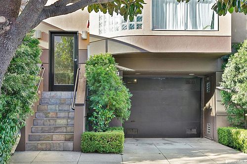 2nd image of 3828 Sacramento St #2