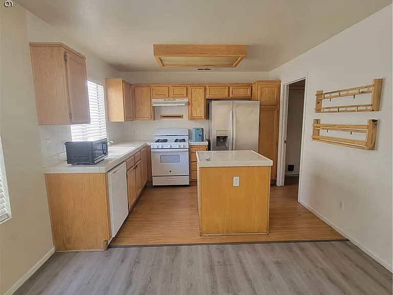 7321 Summer Sun Dr — Photo 8