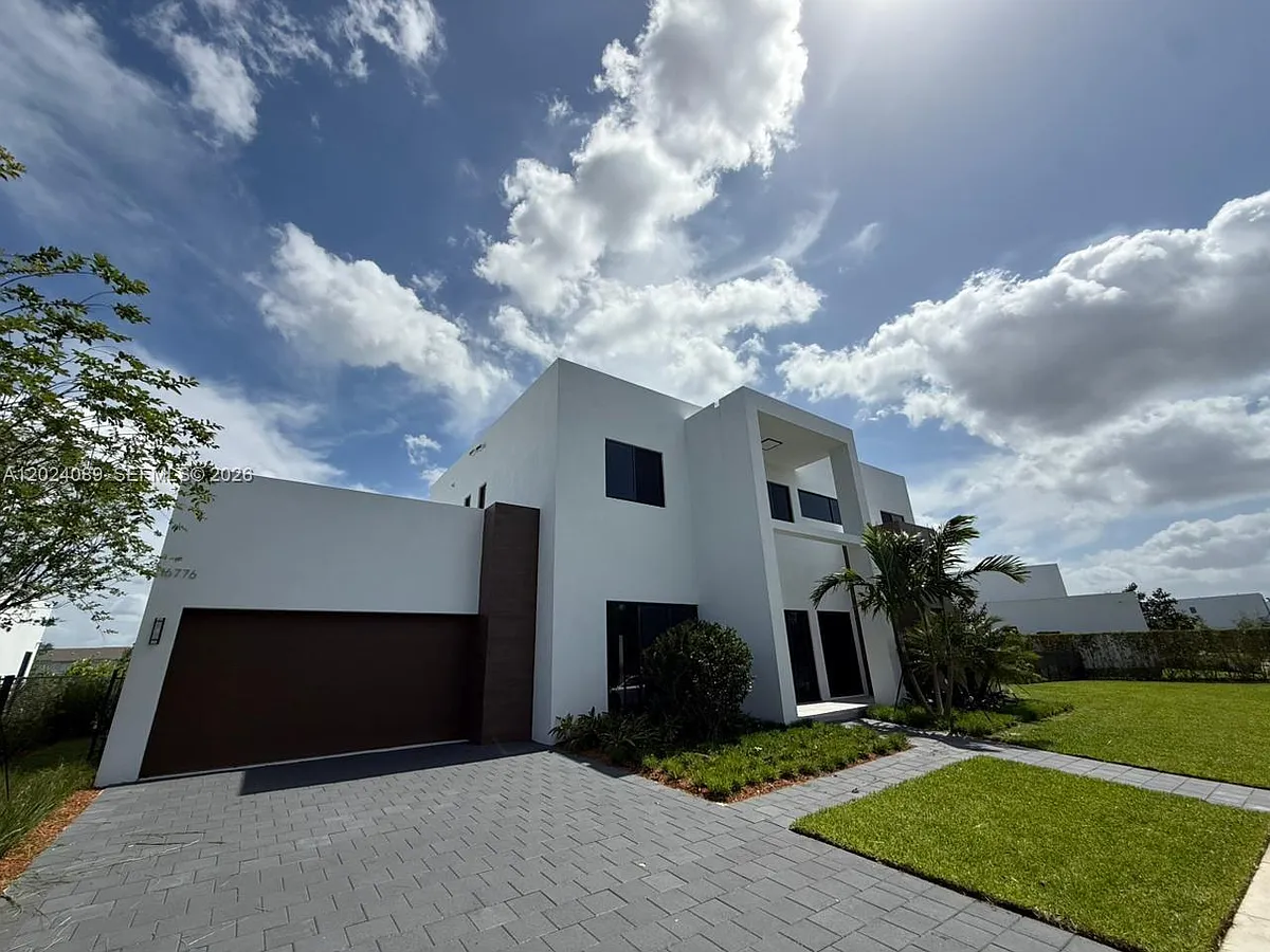Building Photo - 16776 Natures Way