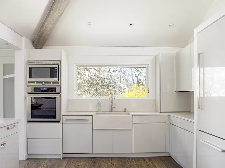 30 Woodland Dr — Photo 7