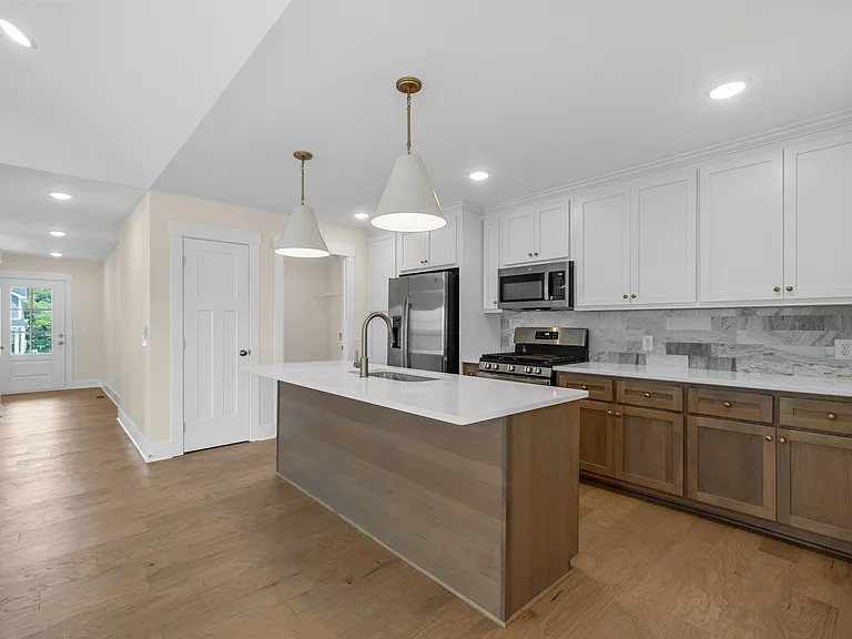 1605 Collins View Way — Photo 13