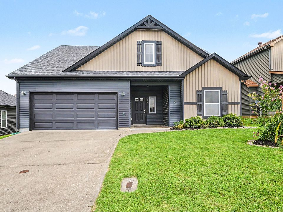 1st image of 928 Talon Hills Dr