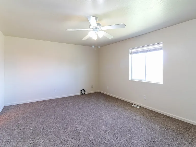 900 Tropic St — Photo 14