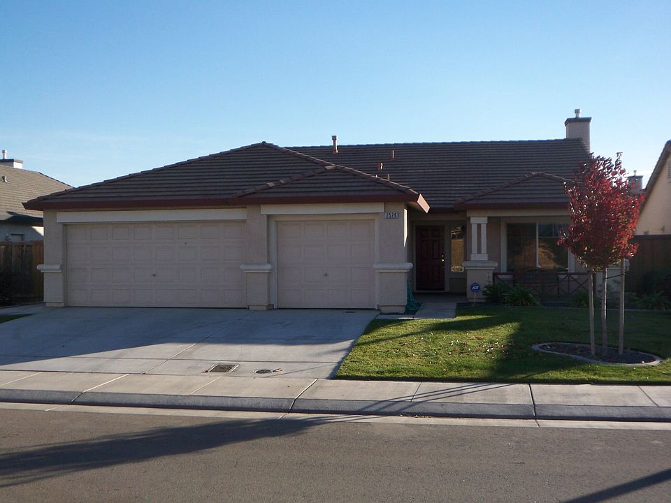 1st image of 2526 Briarcliff Dr