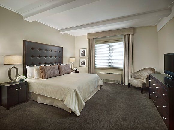1st image of 42 W 58th St #504