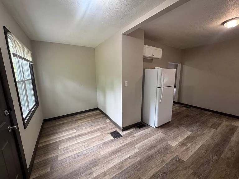 10630 Kimberley Ave — Photo 20