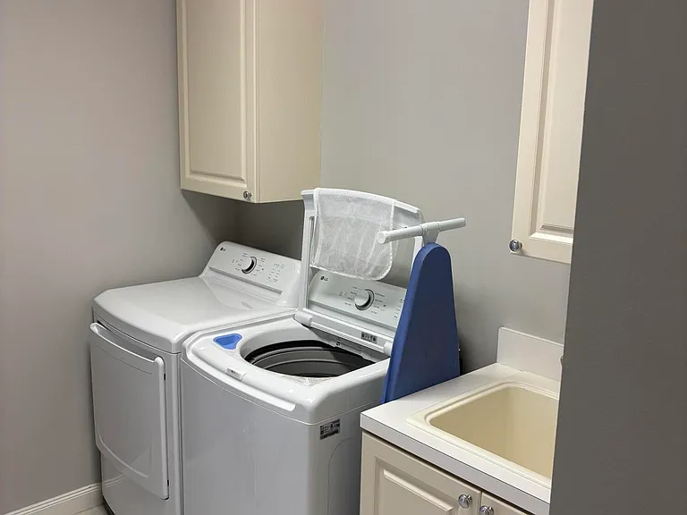 6 Harbour Isle Dr E #205 — Photo 24
