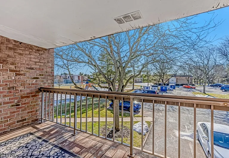 798 Eves Dr #2R — Photo 22